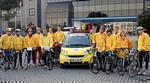 Der einmillionste smart fortwo vor dem Start des Radrennens Mailand - Paris. Foto: Auto-Reporter/Daimler